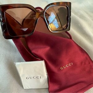 GUCCI LEAF MOTIF SUNGLASSES GG0535S1 - Brown Tortoise- New/Never Worn
